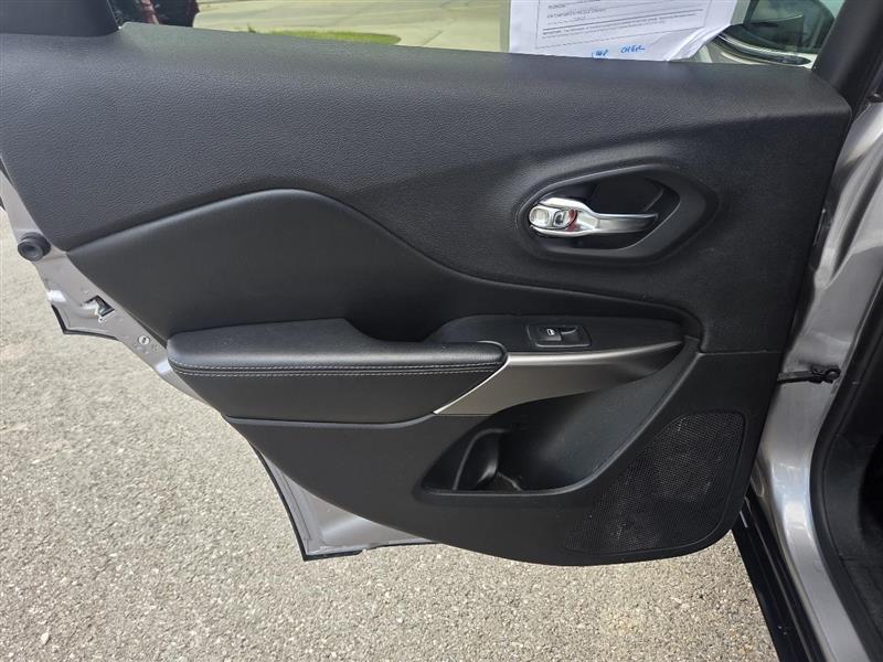 Jeep Cherokee Limited FWD 2020