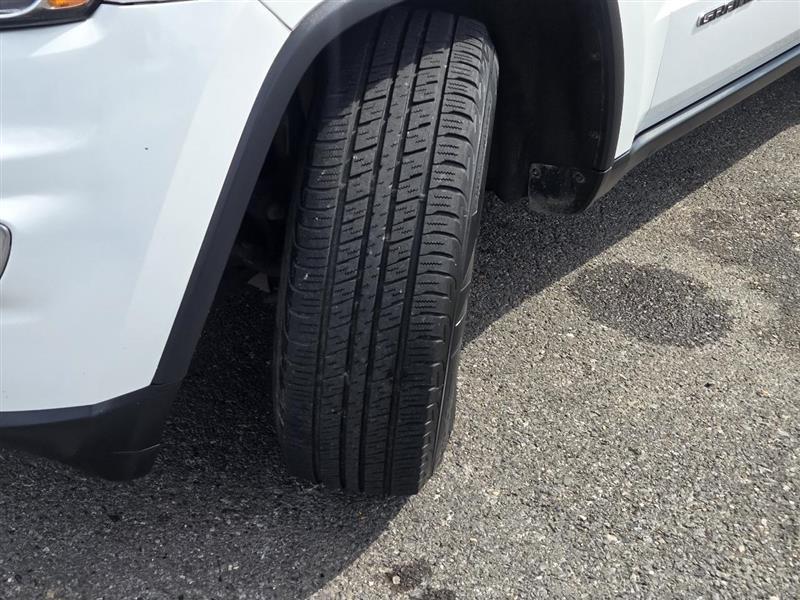 Jeep Grand Cherokee Laredo 4WD 2018