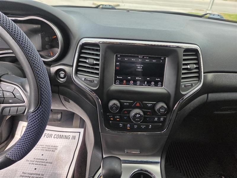 Jeep Grand Cherokee Laredo 4WD 2018