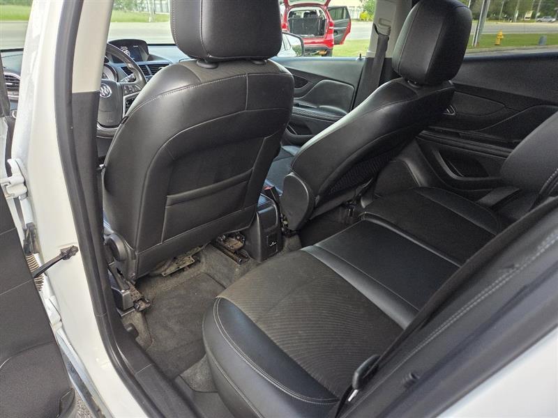 Buick Encore Convenience FWD 2014