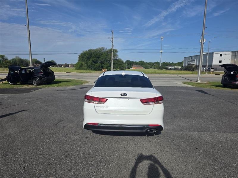 Kia Optima LX 2017
