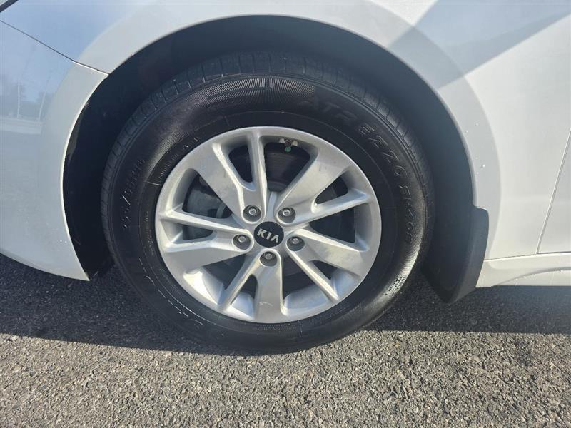 Kia Optima LX 2017