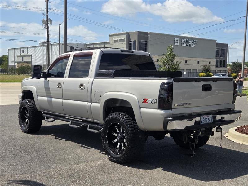 Chevrolet Silverado 1500 LT1 Crew Cab 4WD 2006