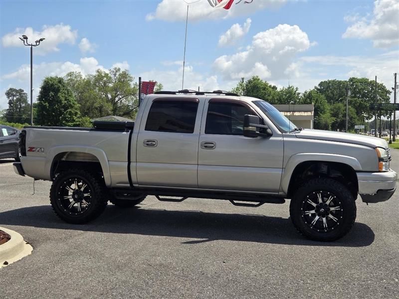 Chevrolet Silverado 1500 LT1 Crew Cab 4WD 2006