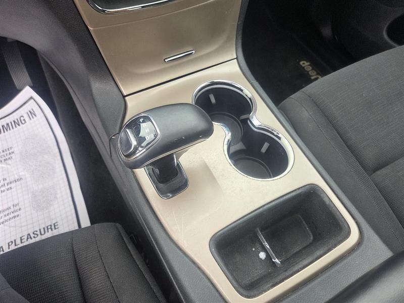 Jeep Grand Cherokee Laredo 2WD 2014