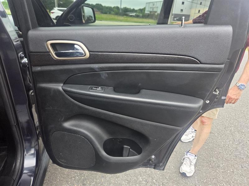 Jeep Grand Cherokee Laredo 2WD 2014
