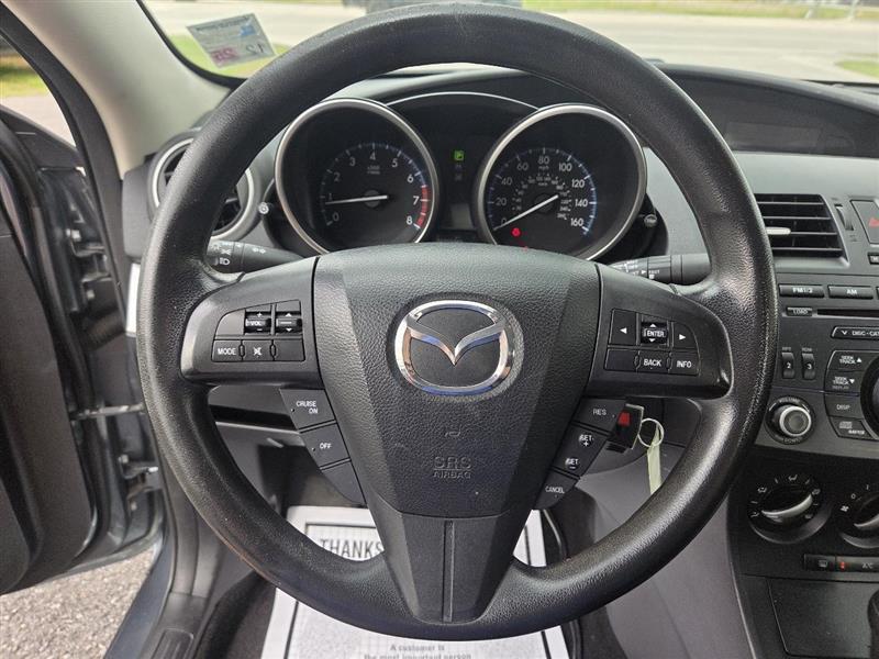 Mazda MAZDA3 i Sport 4-Door 2013