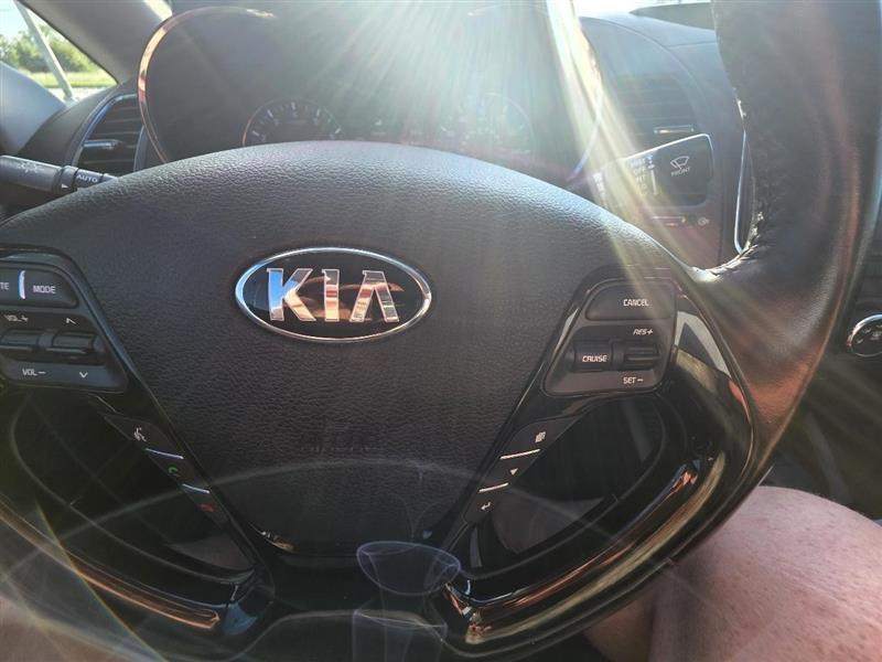Kia Forte LX 6A 2017