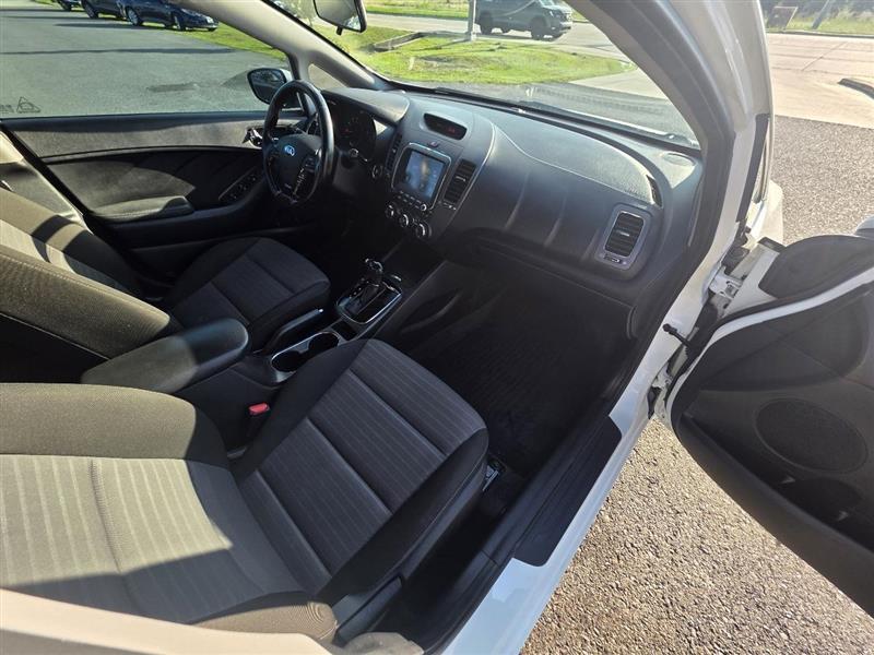 Kia Forte LX 6A 2017