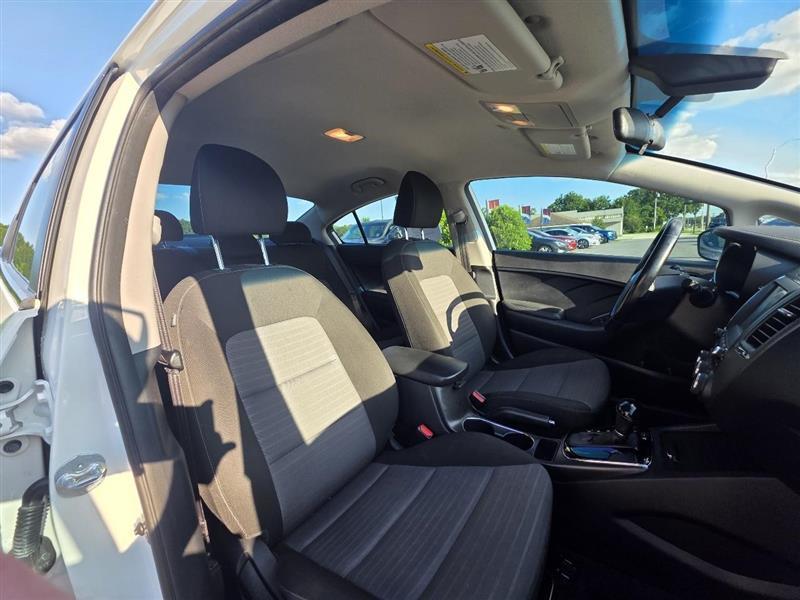 Kia Forte LX 6A 2017