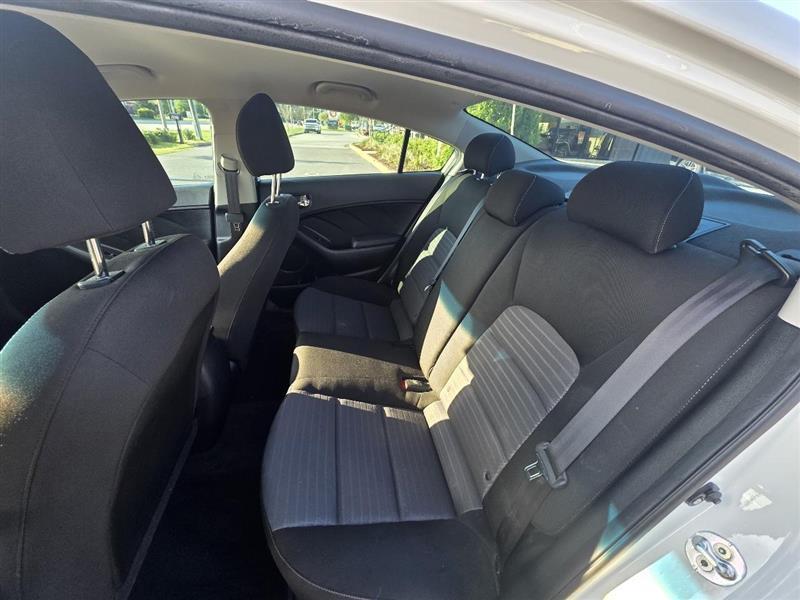 Kia Forte LX 6A 2017
