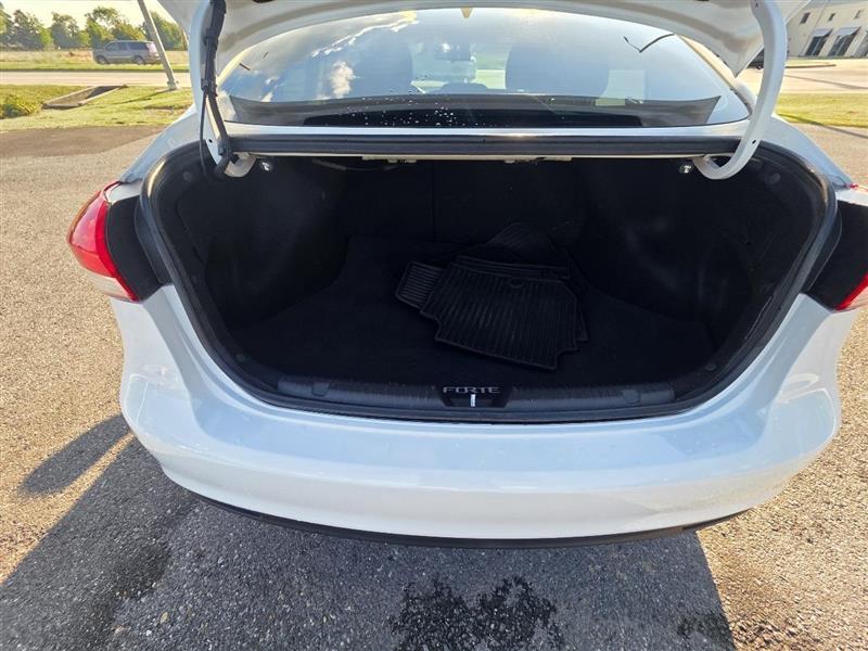 Kia Forte LX 6A 2017
