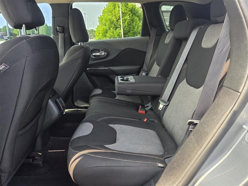 Jeep Cherokee Sport FWD 2016