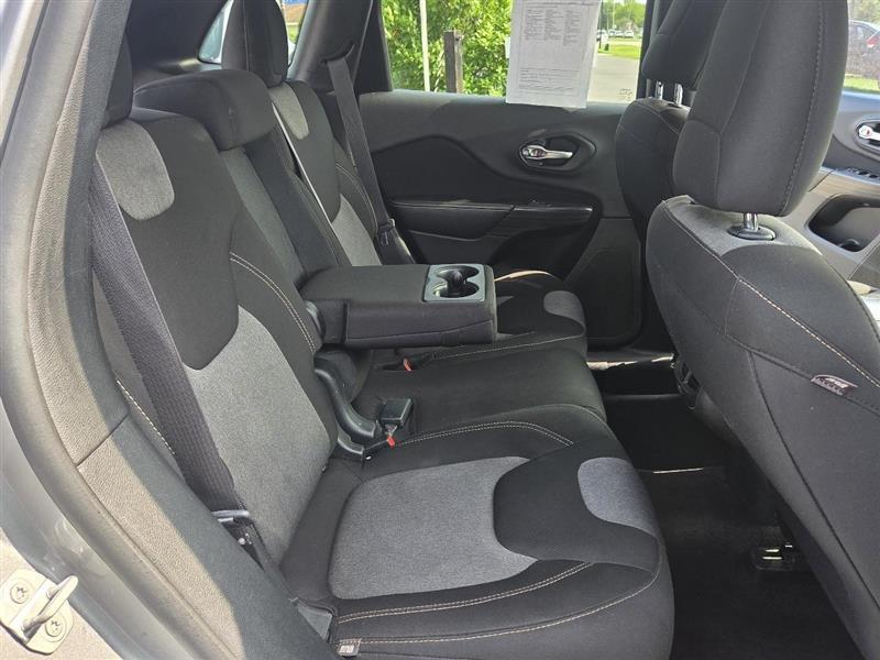 Jeep Cherokee Sport FWD 2016