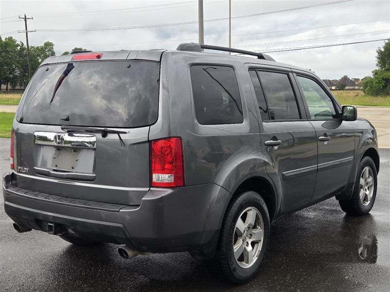 Honda Pilot EX 2WD 5-Spd AT 2011