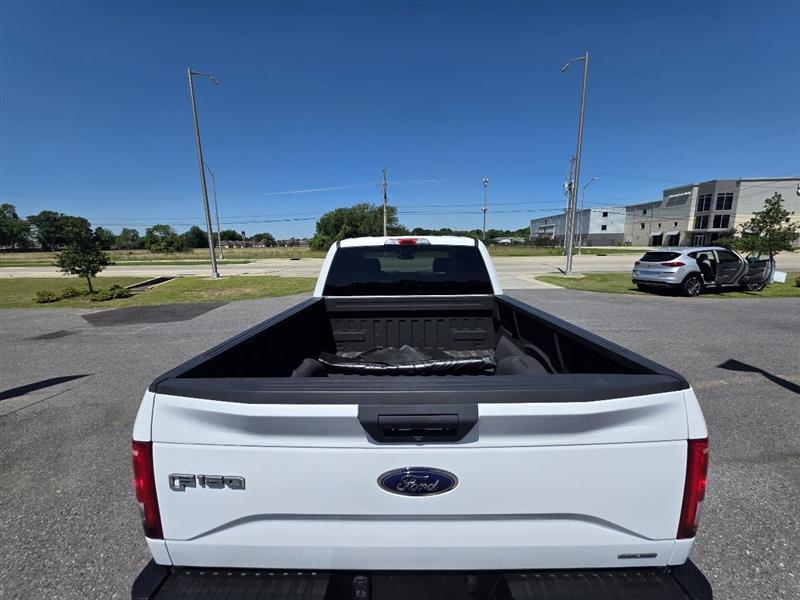 Ford F-150 XLT SuperCrew 5.5-ft. Bed 2WD 2015