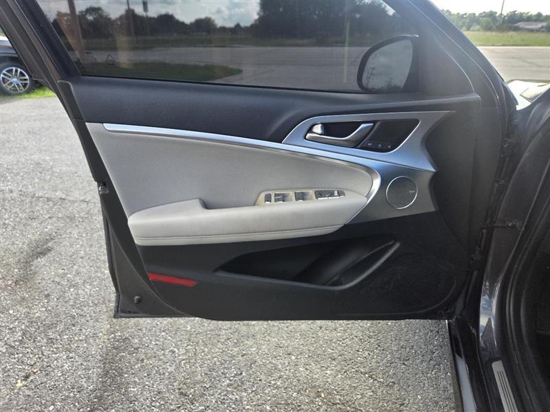 Genesis G70 2.0T Advanced 2019