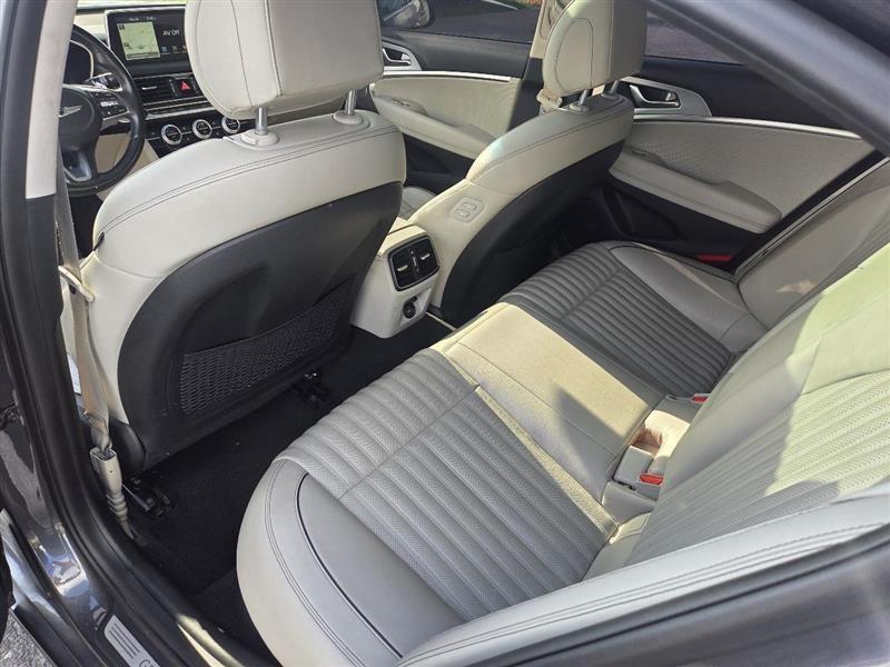 Genesis G70 2.0T Advanced 2019