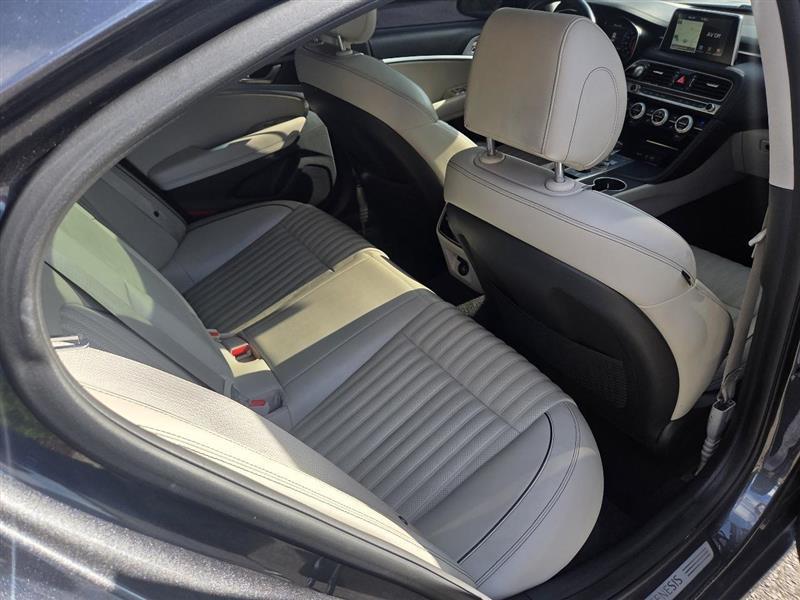 Genesis G70 2.0T Advanced 2019