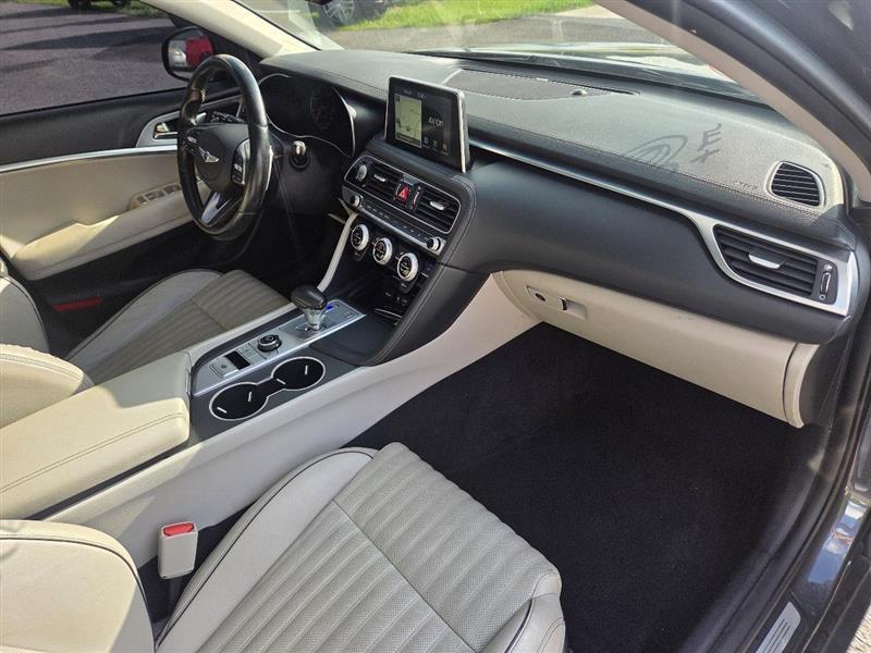 Genesis G70 2.0T Advanced 2019