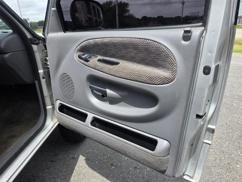 Dodge Ram 1500 Quad Cab Long Bed 4WD 2001