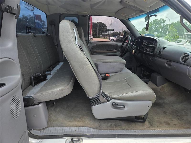 Dodge Ram 1500 Quad Cab Long Bed 4WD 2001
