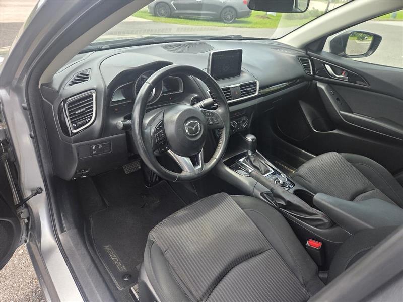 Mazda MAZDA3 i Touring AT 4-Door 2015