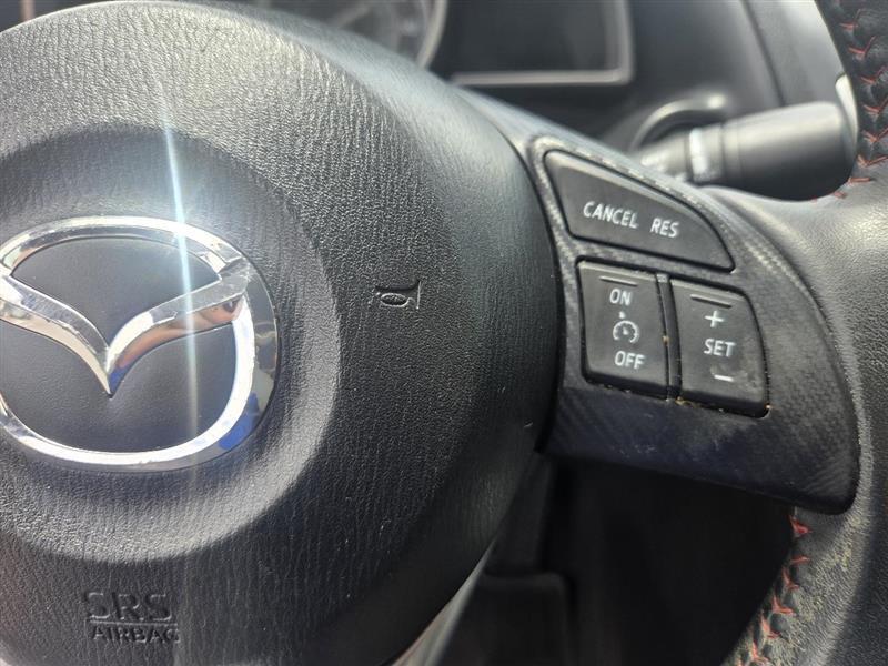 Mazda MAZDA3 i Touring AT 4-Door 2015