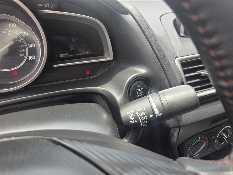 Mazda MAZDA3 i Touring AT 4-Door 2015