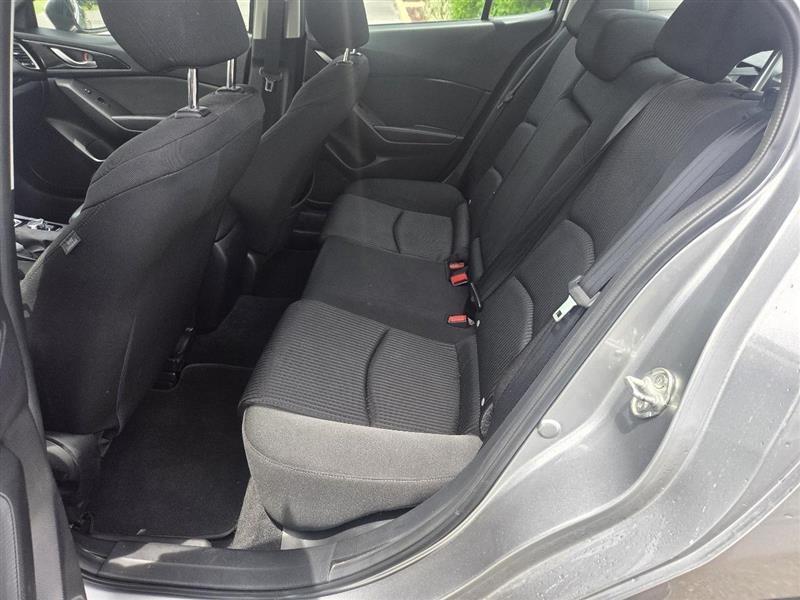 Mazda MAZDA3 i Touring AT 4-Door 2015