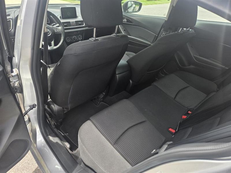 Mazda MAZDA3 i Touring AT 4-Door 2015