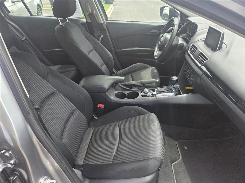 Mazda MAZDA3 i Touring AT 4-Door 2015