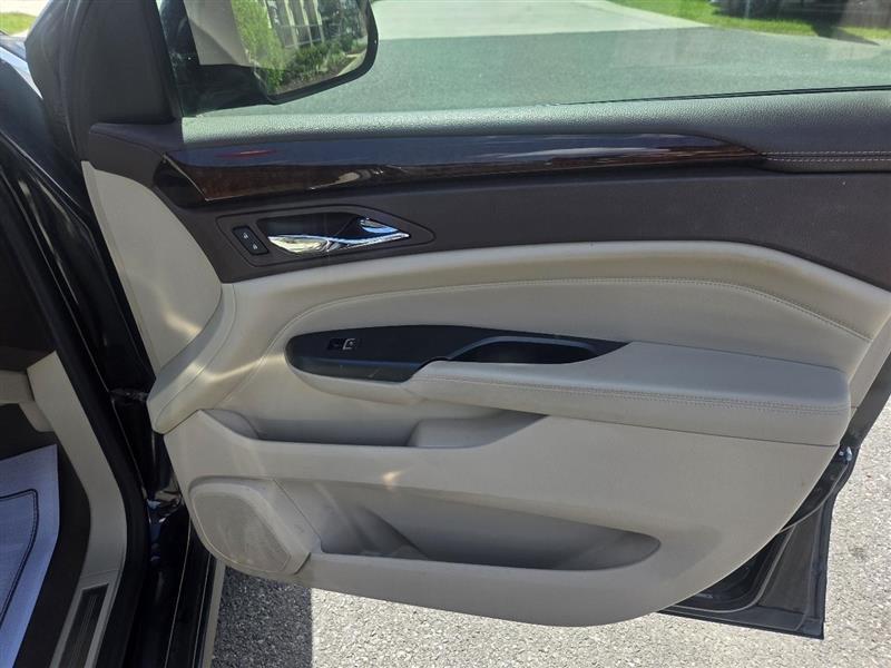 Cadillac SRX Luxury Collection FWD 2015