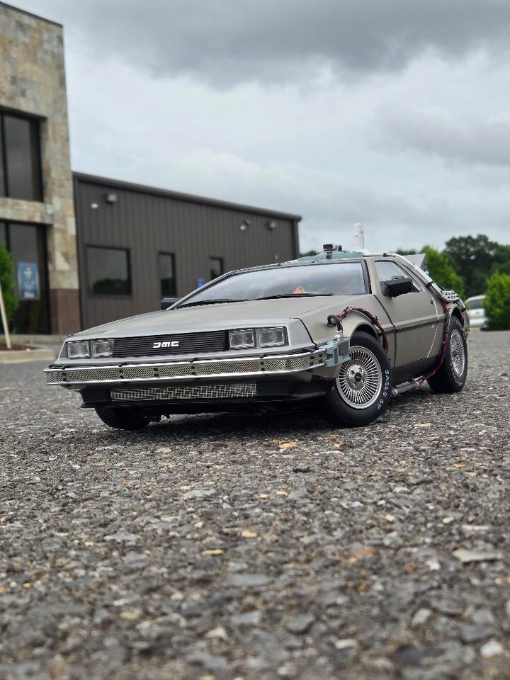 DeLorean DMC-12  1981