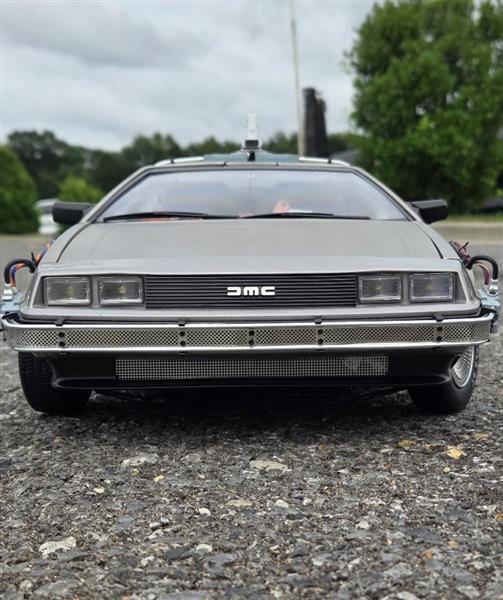 DeLorean DMC-12  1981