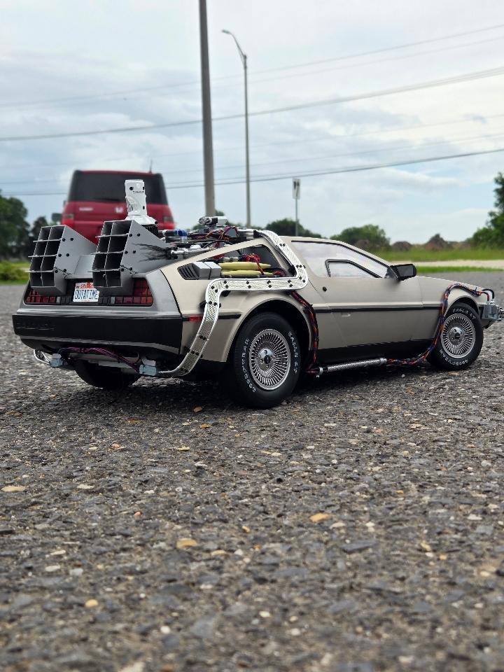 DeLorean DMC-12  1981