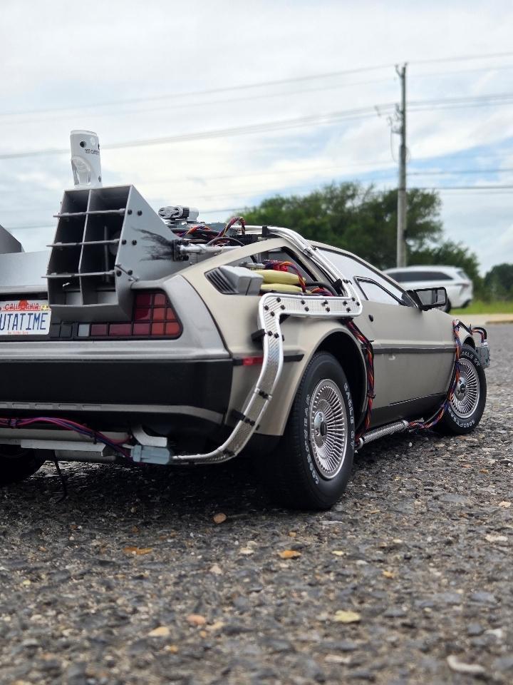 DeLorean DMC-12  1981