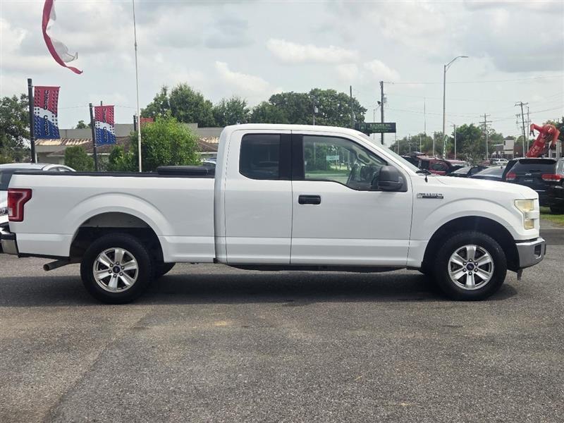 Ford F-150 Lariat SuperCab 8-ft. 2WD 2015