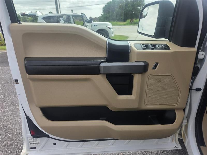 Ford F-150 Lariat SuperCab 8-ft. 2WD 2015