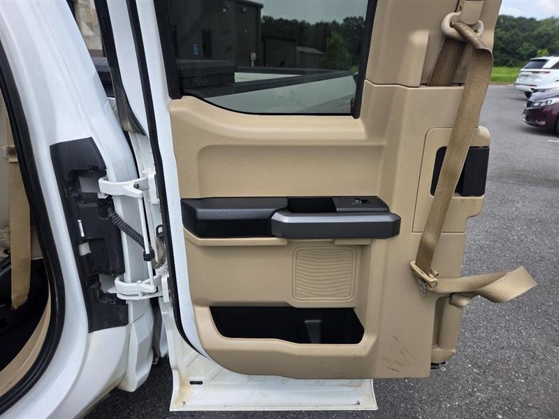 Ford F-150 Lariat SuperCab 8-ft. 2WD 2015