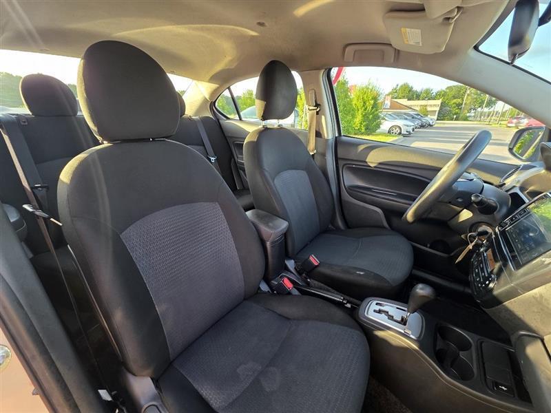 Mitsubishi Mirage G4 LE 2022