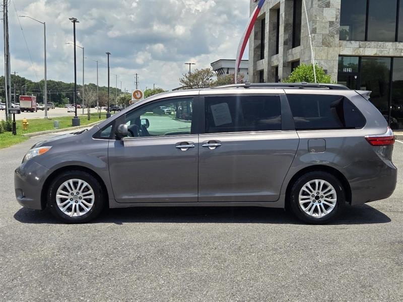 Toyota Sienna Limited Premium FWD 7-Passenger V6 2016