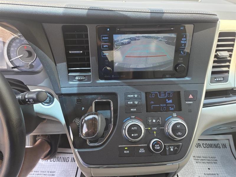 Toyota Sienna Limited Premium FWD 7-Passenger V6 2016