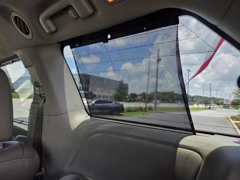 Toyota Sienna Limited Premium FWD 7-Passenger V6 2016