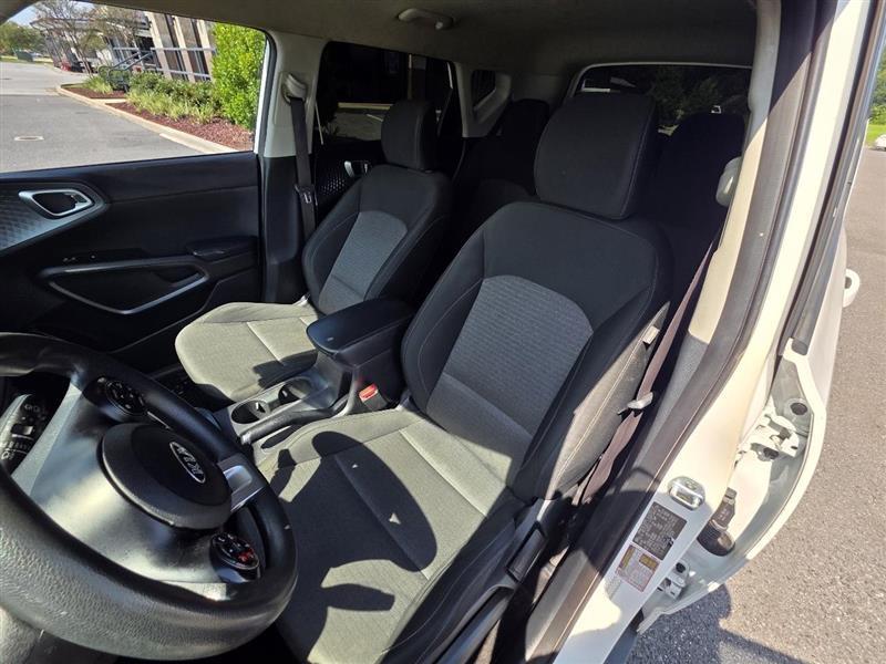 Kia Soul S 2020