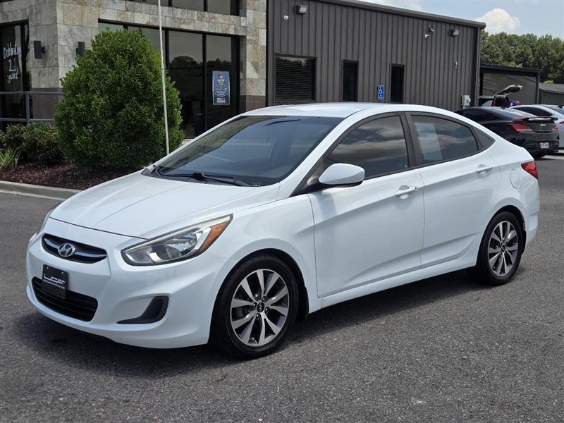 Hyundai Accent SE 4-Door 6A 2017