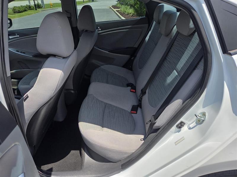 Hyundai Accent SE 4-Door 6A 2017