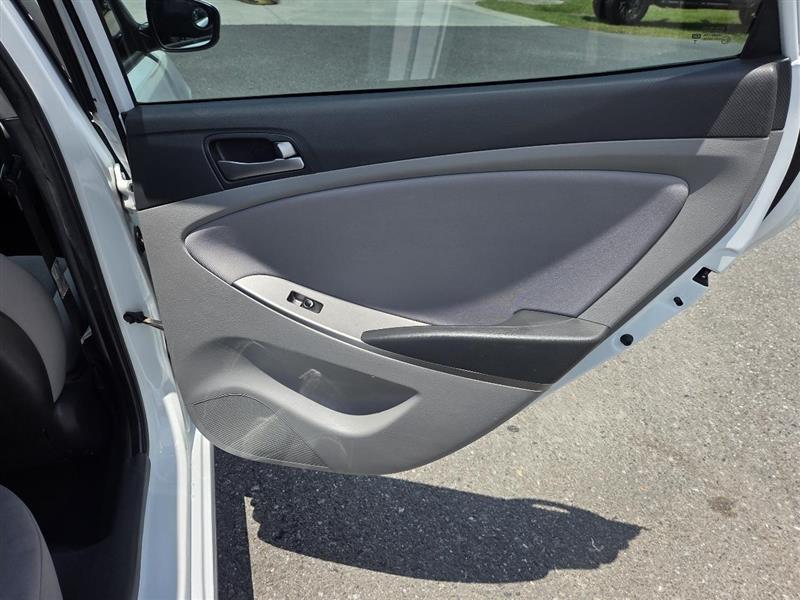 Hyundai Accent SE 4-Door 6A 2017