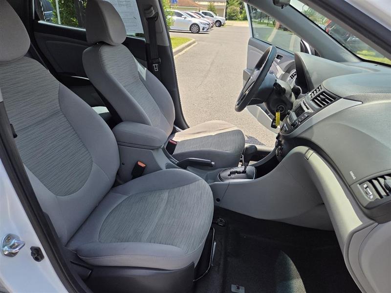 Hyundai Accent SE 4-Door 6A 2017