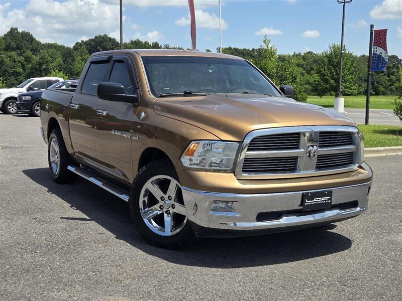 RAM 1500 SLT Crew Cab 2WD 2012